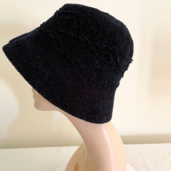 Vintage 90s Black Acrylic Knit Textured Bucket Hat wth 3" brim Collapsable - Picture 7 of 10